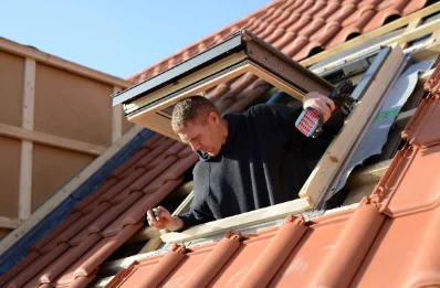 Pose de fenêtres de toit Velux à Cazeneuve